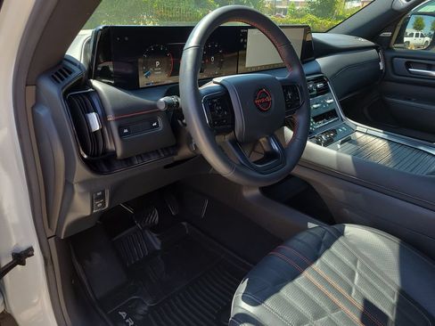 Certified 2025 Nissan Armada PRO-4X w/ Pro-4X Premium Package AWD/4WD image 17