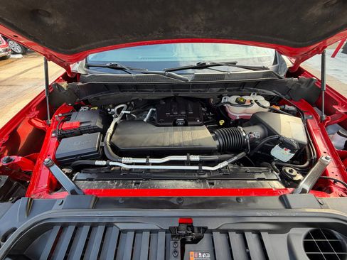 Used 2023 Chevrolet Silverado 1500 Custom image 32