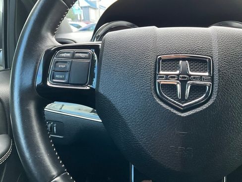 Used 2018 Dodge Grand Caravan SXT w/ Blacktop Package image 22