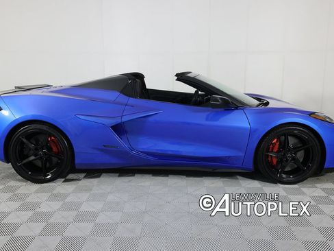 Used 2025 Chevrolet Corvette E-Ray w/ Stealth Interior Trim Package AWD/4WD image 5