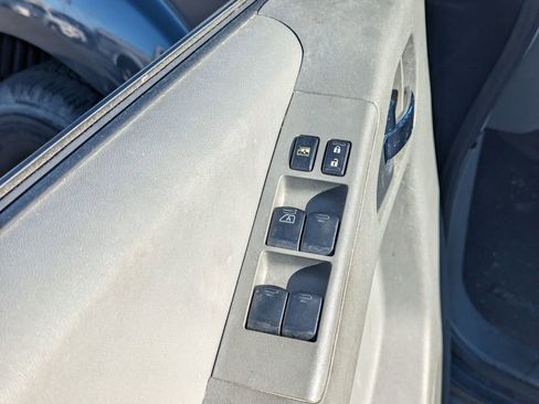 Used 2015 Nissan Frontier SV w/ SV Value Truck Package image 16