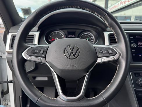 Used 2021 Volkswagen Atlas Cross Sport SE image 17