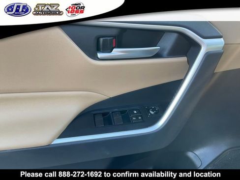 Used 2019 Toyota RAV4 XLE w/ Convenience Package image 12
