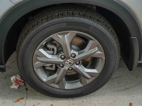 New 2026 Honda HR-V LX image 10