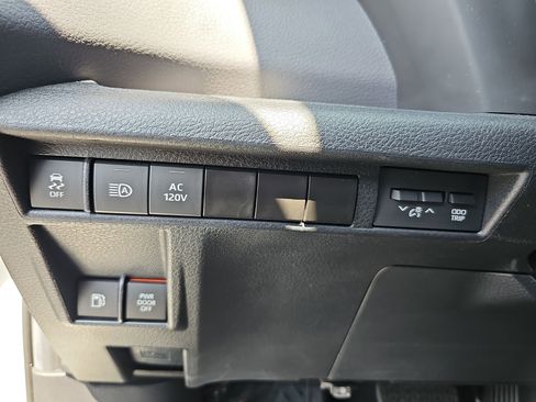 Used 2024 Toyota Sienna XSE w/ XSE Plus Package image 26