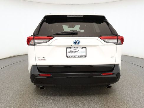 Used 2021 Toyota RAV4 SE image 5