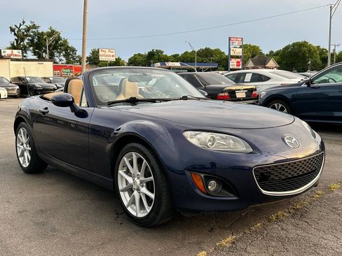 Used 2010 MAZDA MX-5 Miata Grand Touring w/ Premium Pkg RWD image 12