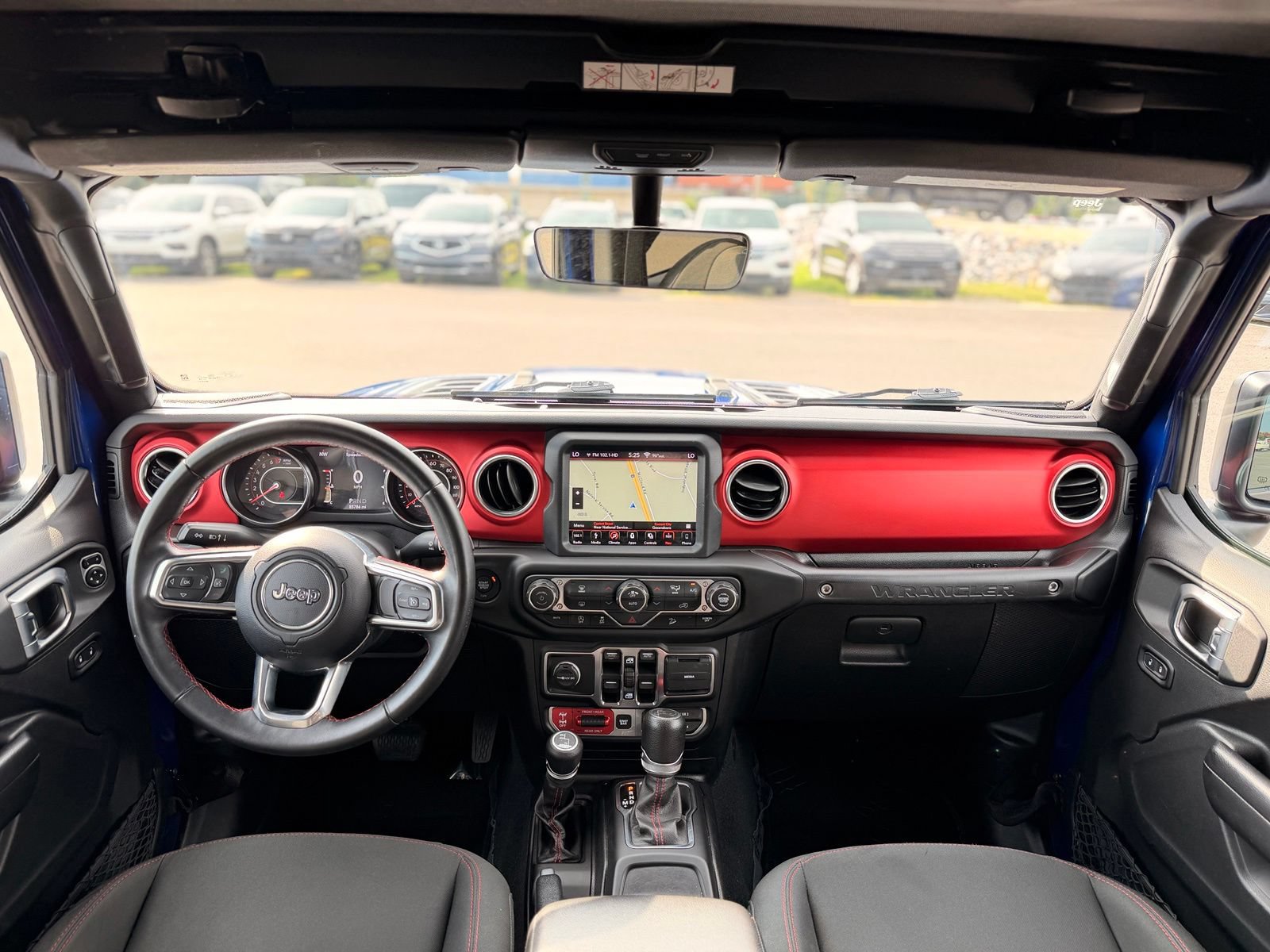 Used 2019 Jeep Wrangler Unlimited Rubicon AWD/4WD image 2
