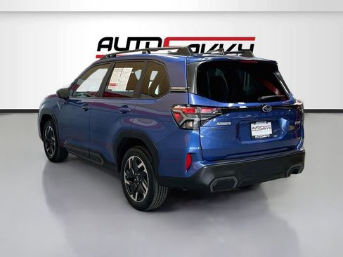 Used 2025 Subaru Forester Limited w/ Popular Package AWD/4WD image 5