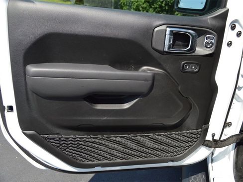 New 2025 Jeep Wrangler Sport S image 18