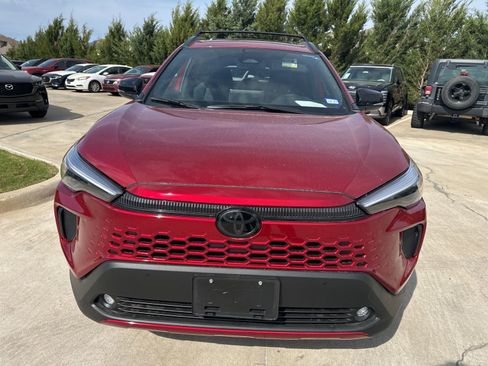 Used 2026 Toyota Corolla Cross XSE w/ Convenience Package image 8