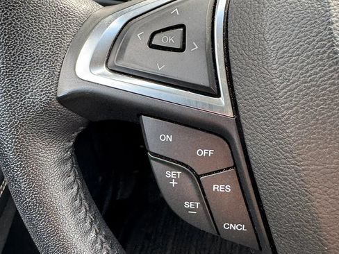 Used 2018 Ford Edge Titanium w/ Technology Package AWD/4WD image 50
