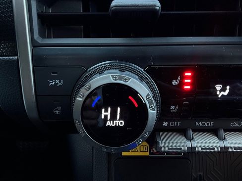 New 2025 Toyota 4Runner Limited image 32