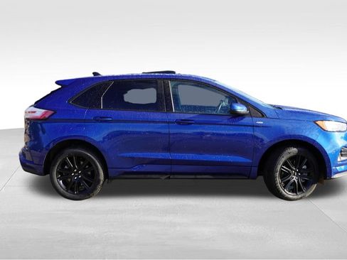 Used 2023 Ford Edge ST-Line w/ Class II Trailer Tow Package AWD/4WD image 3