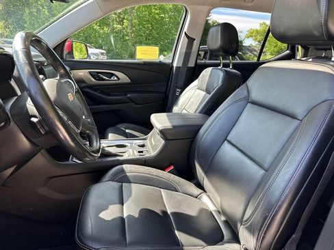 Used 2019 Chevrolet Traverse RS AWD/4WD image 40