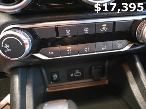 Used 2024 Nissan Sentra S image 19