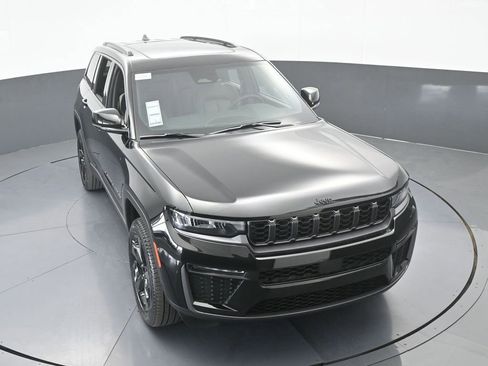 New 2026 Jeep Grand Cherokee Limited w/ Limited Altitude Package RWD image 50