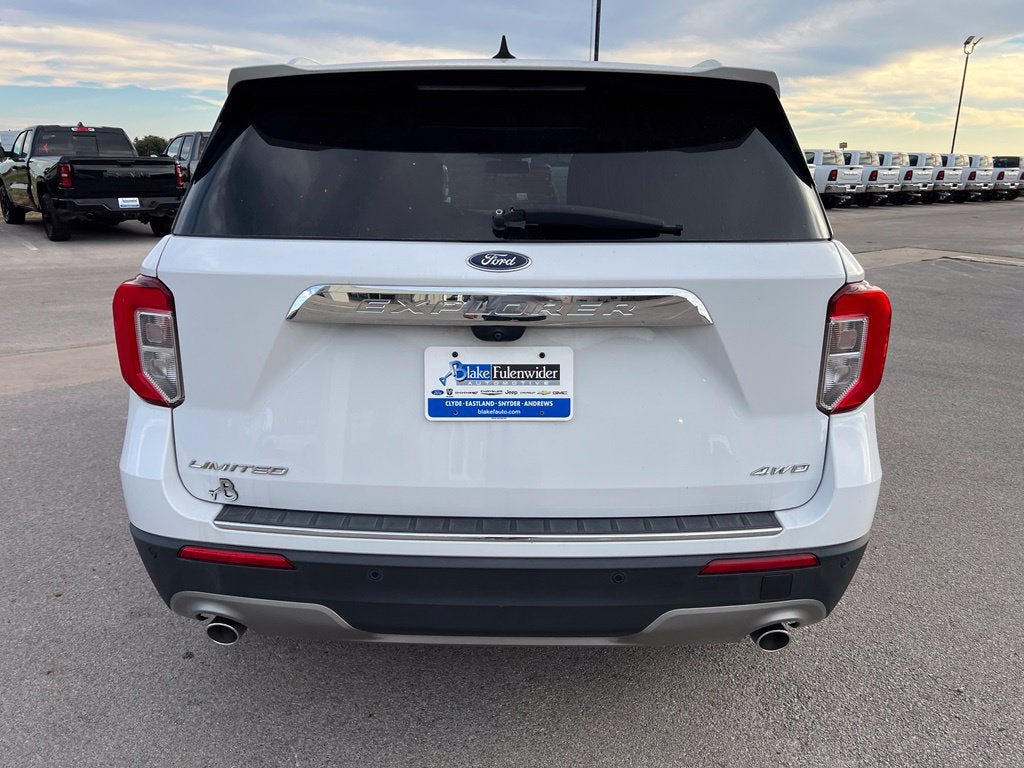 Used 2023 Ford Explorer Limited AWD/4WD image 4