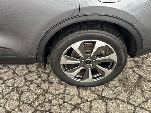 Certified 2023 Ford Escape Platinum image 27