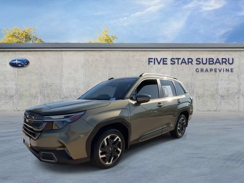 Used 2025 Subaru Forester Limited AWD/4WD image 4