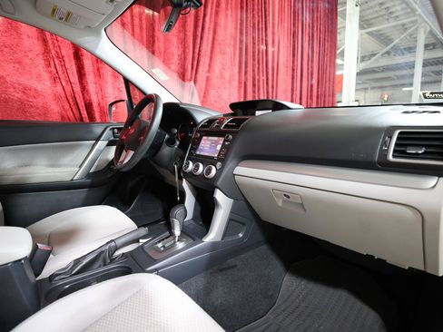 Used 2017 Subaru Forester 2.5i w/ Alloy Wheel Package image 22