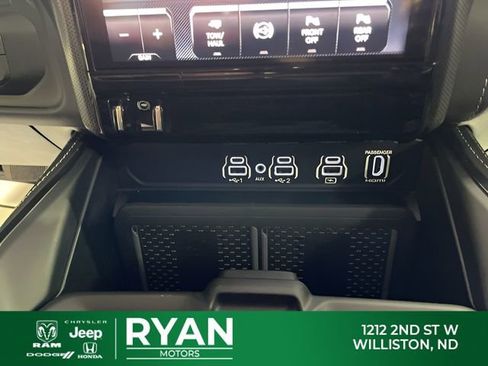 New 2026 RAM 2500 Limited AWD/4WD image 37