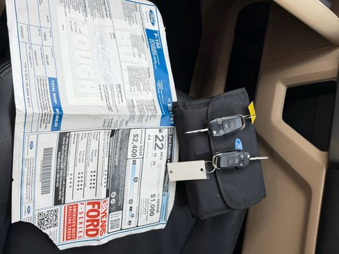 Used 2015 Ford F150 XLT w/ Equipment Group 302A Luxury image 17