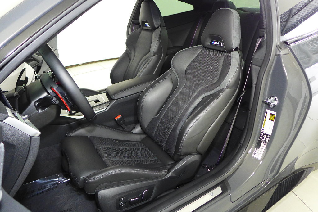 Used 2026 BMW M4 xDrive Competition w/ Executive Package AWD/4WD image 22