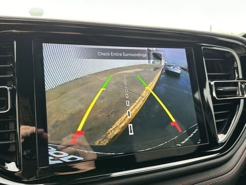 Used 2023 Dodge Durango GT image 33