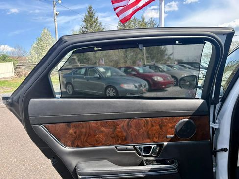Used 2016 Jaguar XJ L Portfolio image 13
