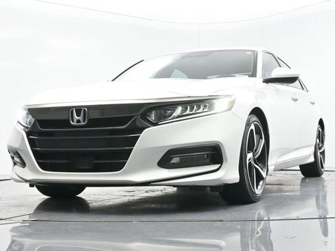 Used 2018 Honda Accord Sport image 42