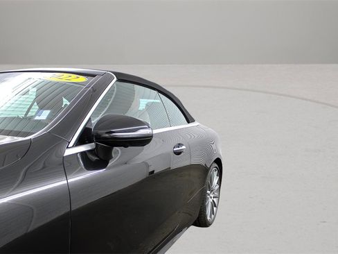 Used 2022 Mercedes-Benz E 450 Cabriolet image 29