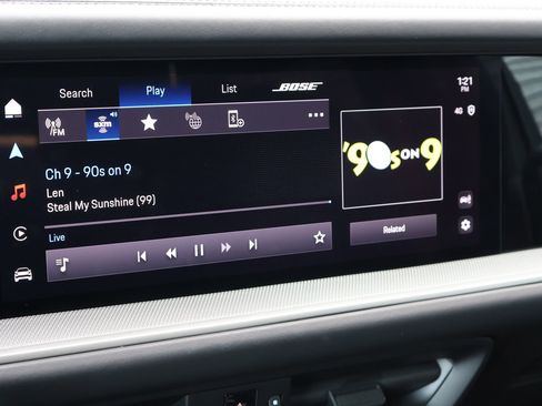 Certified 2025 Porsche Cayenne E-Hybrid AWD/4WD image 18