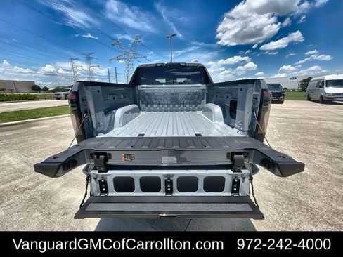 New 2026 GMC Sierra EV Elevation image 32