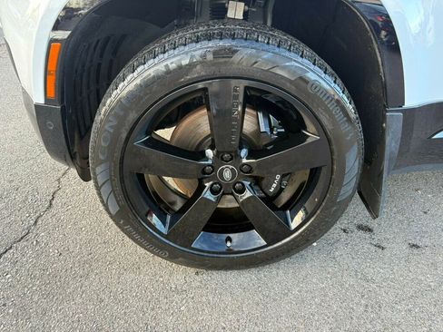 Used 2023 Land Rover Defender 110 Carpathian Edition image 11