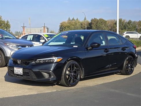 Used 2023 Honda Civic Sport image 8