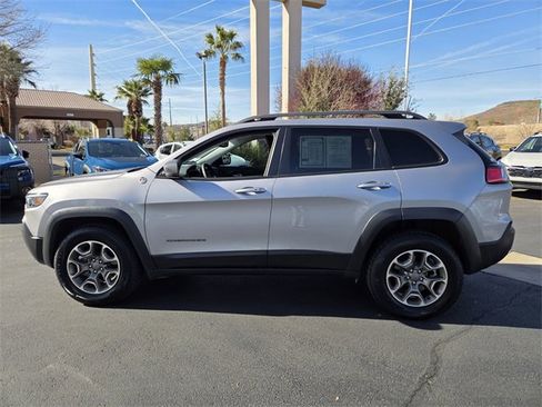 Used 2020 Jeep Cherokee Trailhawk w/ Comfort/Convenience Group image 7