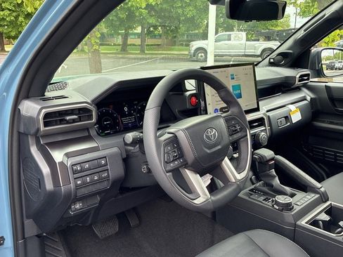 Used 2026 Toyota 4Runner TRD Off-Road Premium w/ Tow Technology Package AWD/4WD image 9
