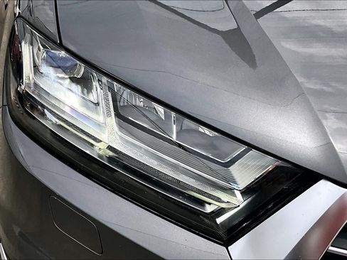 Used 2019 Audi Q7 3.0T Prestige AWD/4WD image 28