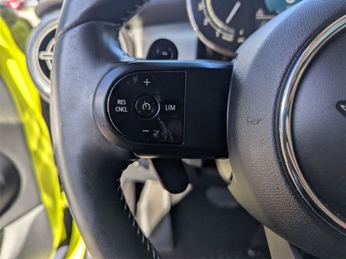 Used 2023 MINI Cooper S w/ Signature Upholstery Package image 31