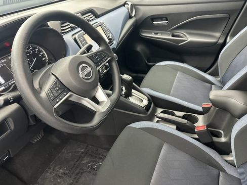 New 2025 Nissan Versa SV image 9