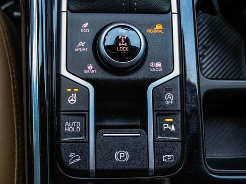 Used 2024 Kia Sorento SX Prestige w/ Olive Brown Leather Package image 26