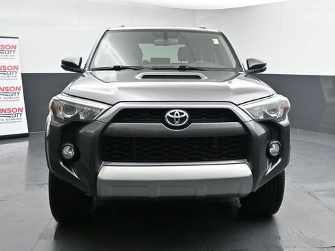 Used 2019 Toyota 4Runner TRD Off-Road Premium image 3
