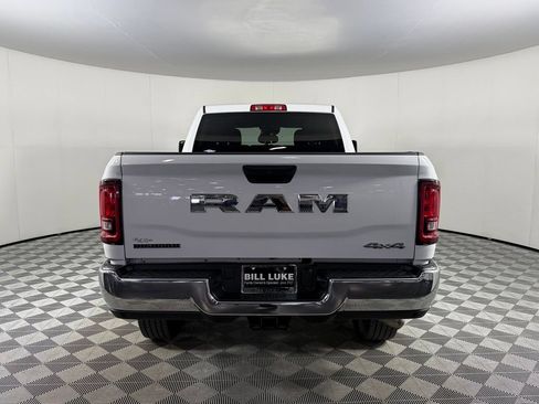 Certified 2025 RAM 2500 Big Horn AWD/4WD image 7