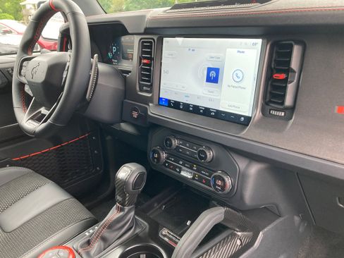 New 2025 Ford Bronco Raptor w/ Interior Carbon Fiber Pack AWD/4WD image 18