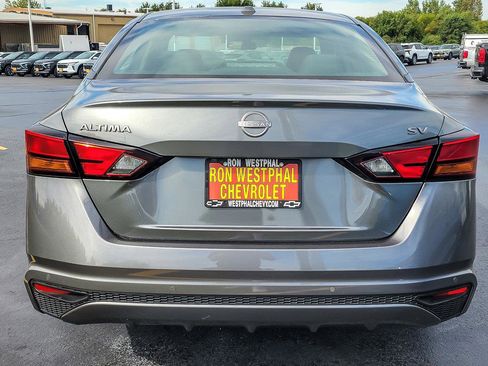 Used 2023 Nissan Altima 2.5 SV image 5