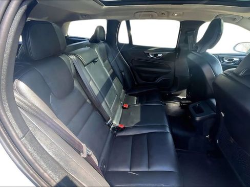 Used 2024 Volvo V60 B5 Cross Country Plus AWD/4WD image 23