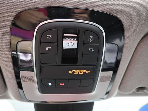 Used 2022 Hyundai Santa Fe Limited w/ Cargo Package FWD image 14