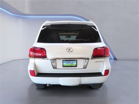 Used 2011 Lexus LX 570 4WD image 5