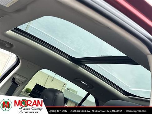 Used 2023 Buick Envision Avenir image 19